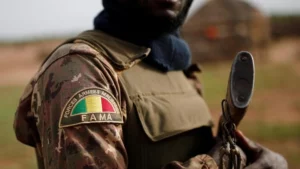 Lire la suite à propos de l’article Mali: après d’intenses combats, l’armée est dans la ville stratégique d’Anefis ( officiel)