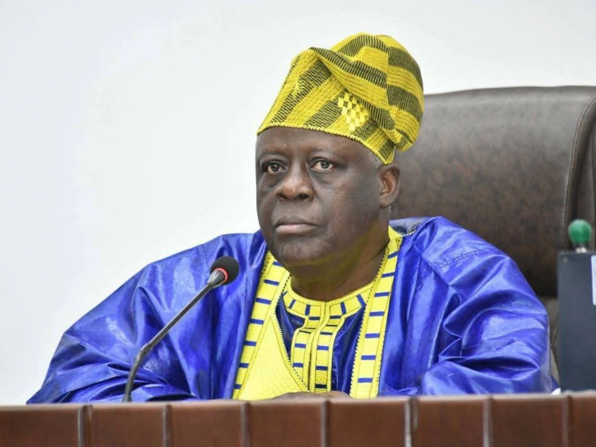 Lire la suite à propos de l’article Assemblée nationale : les griefs du groupe parlementaire Les Démocrates contre la gestion de Louis Vlavonou